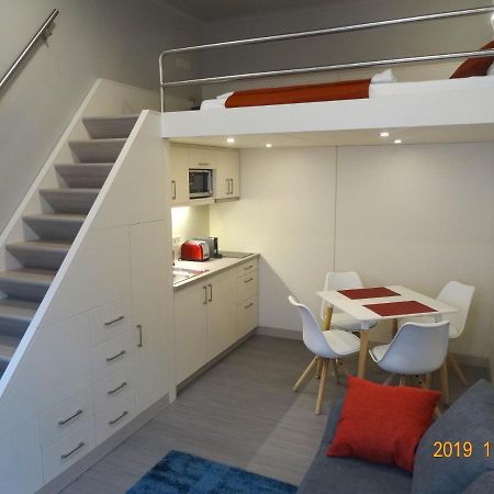 Old Buda Studio Apartment Budapest Exteriör bild