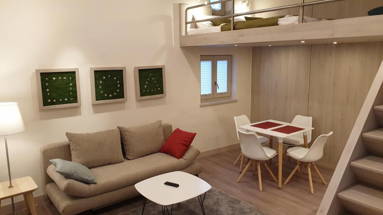 Old Buda Studio Apartment Budapest Exteriör bild